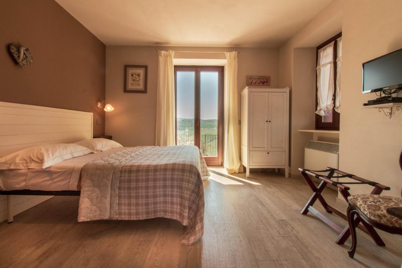 Poggio Dei Farinetti Bed & Breakfast Diano d'Alba Ngoại thất bức ảnh