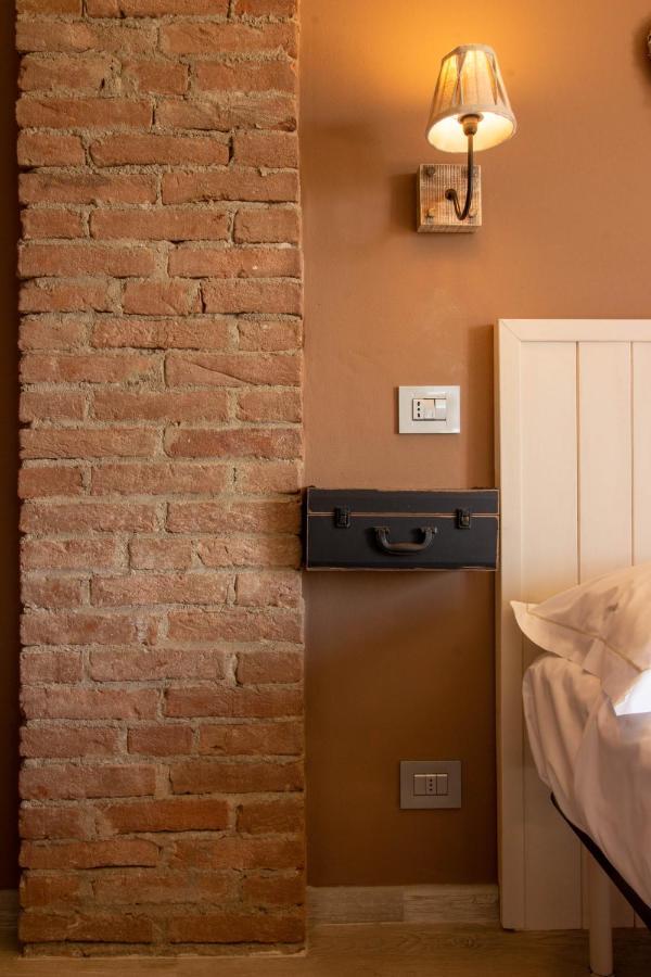 Poggio Dei Farinetti Bed & Breakfast Diano d'Alba Ngoại thất bức ảnh