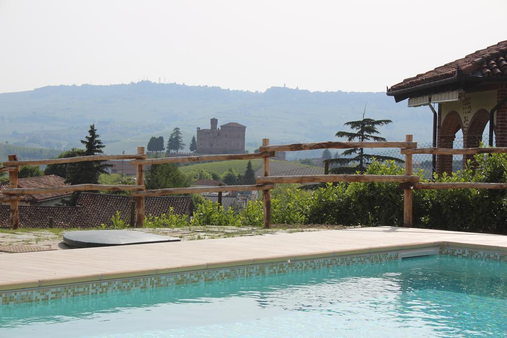 Poggio Dei Farinetti Bed & Breakfast Diano d'Alba Ngoại thất bức ảnh