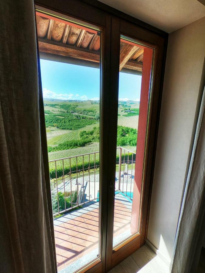 Poggio Dei Farinetti Bed & Breakfast Diano d'Alba Ngoại thất bức ảnh