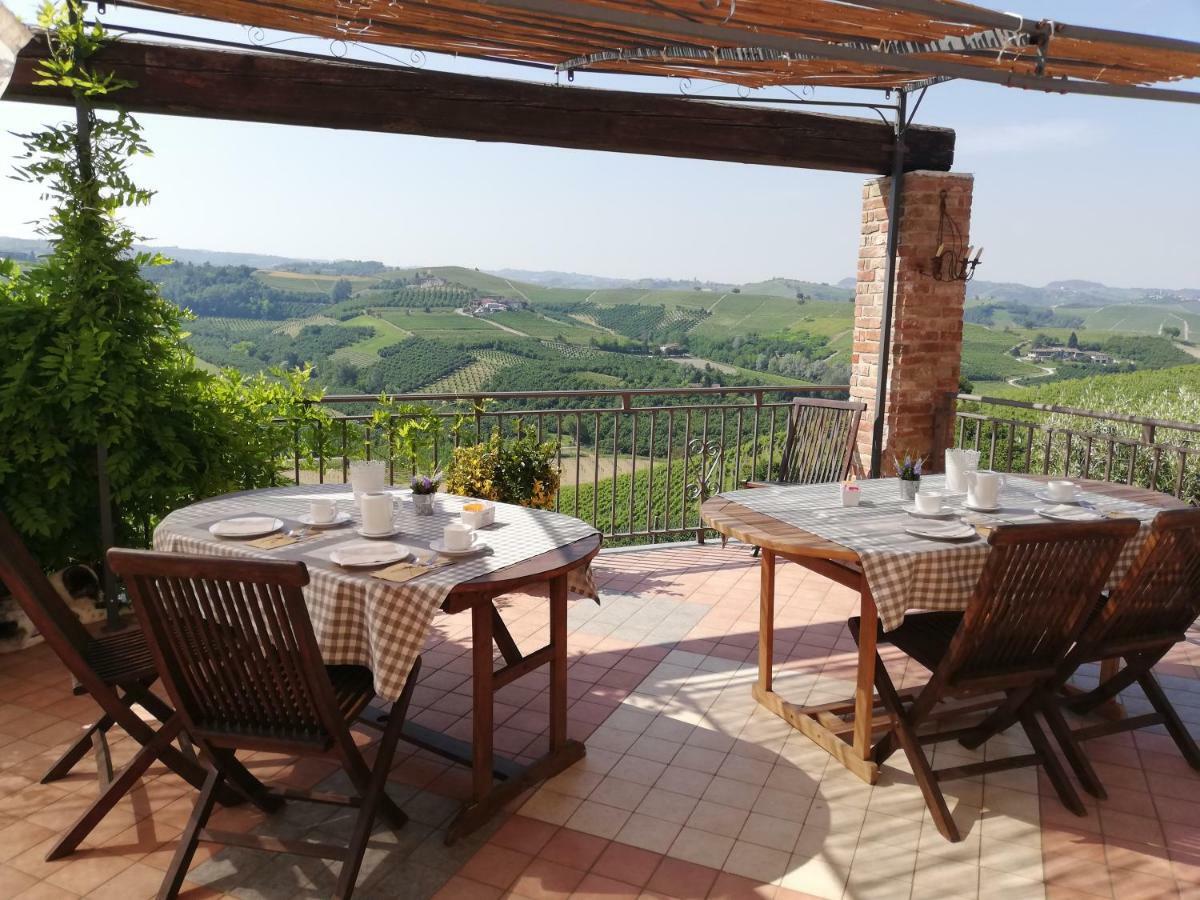 Poggio Dei Farinetti Bed & Breakfast Diano d'Alba Ngoại thất bức ảnh
